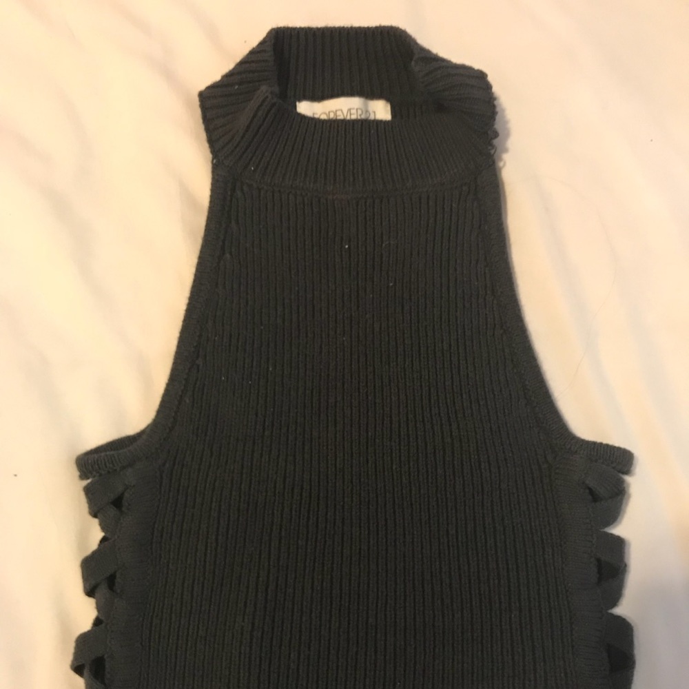 High neck gray tank